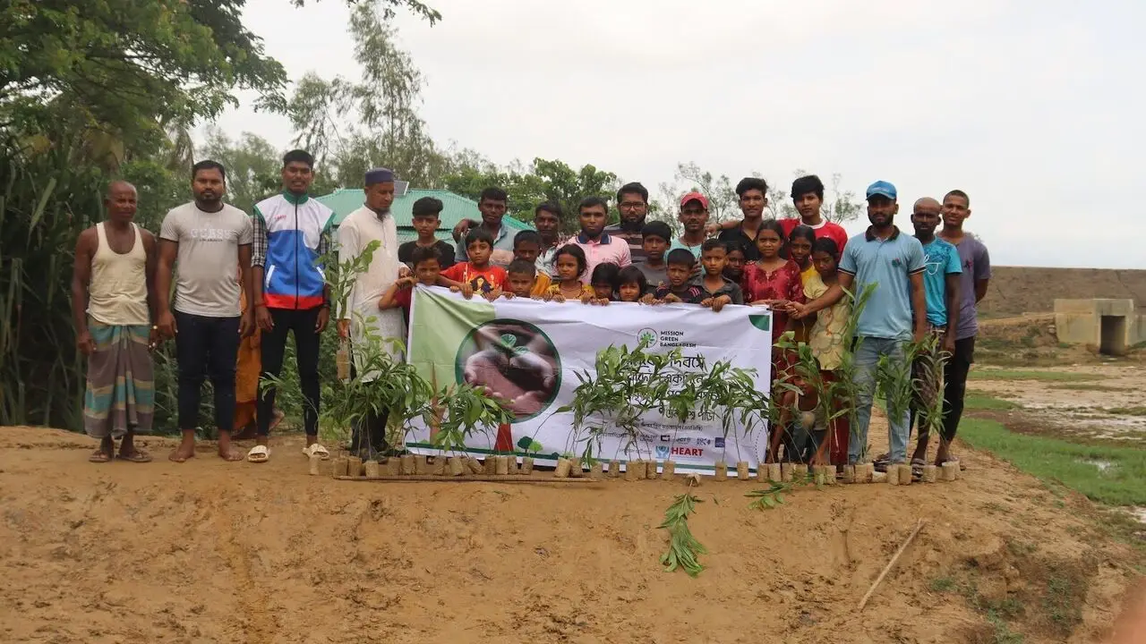 HEART volunteers with a community in Cox's Bazar